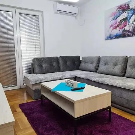 Appartamento Stylish Violet & Modern